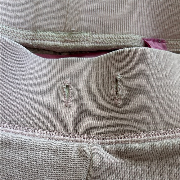 VINTAGE Victoria secret baby pink capri sweatpants 🫧 - Picture 7 of 7